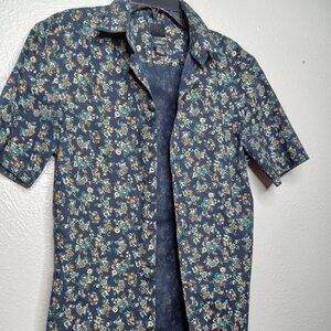 H&M floral button-down shirt Size S